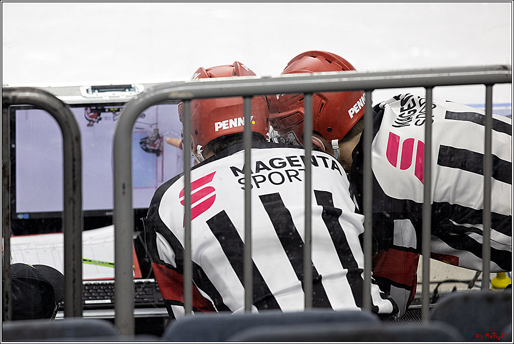 PENNY DEL;  Koelner Haie - Duesseldorfer EG ; Koeln, 16.01.2022